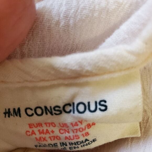 H&M conscious collection pale pink crochet gown - Picture 2 of 8